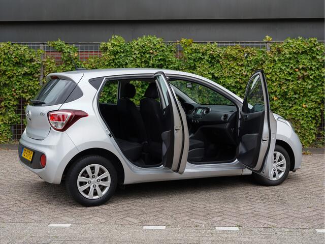 Hyundai I 10 1.0i Comfort Navigatie| Apple Carplay | Android Auto | NAP