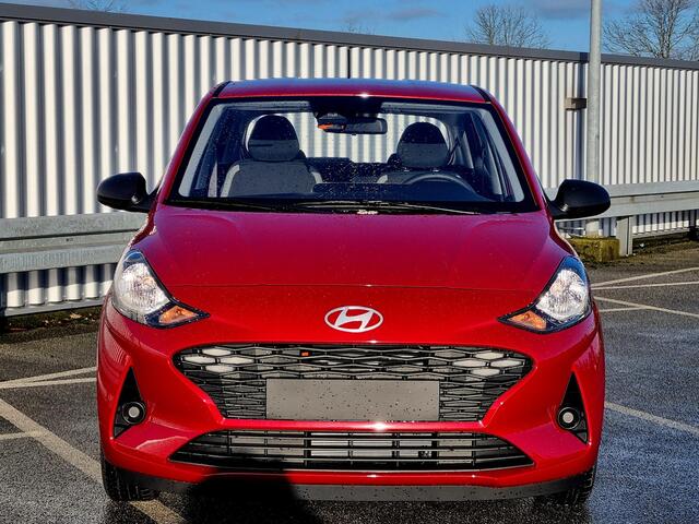 Hyundai I 10 1.0 Comfort / Prijs is rijklaar en incl. 800 euro korting / Navigatie / Airco / Cruise Control / Uit voorraad leverbaar /