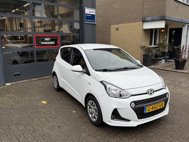 Hyundai I 10 1.0i Comfort / Airco/ Navigatie/ Cruise/ Apple carplay/ PDC/ LED
