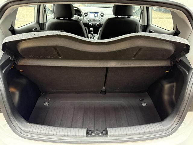 Hyundai I 10 1.0i Comfort / Airco/ Navigatie/ Cruise/ Apple carplay/ PDC/ LED