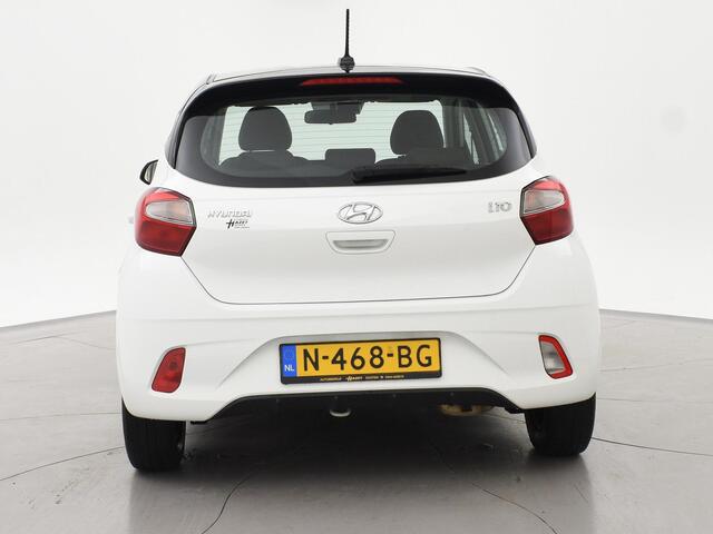 Hyundai I 10 1.0 AUTOMAAT COMFORT 5-ZITS + APPLE CARPLAY | DAB+ | CRUISE CONTROL | TWO-TONE WIT/ZWART