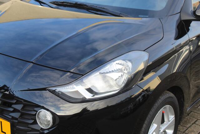 Hyundai I 10 1.0 Comfort Smart 5-zits Automaat/Cruise control/Bluetooth/Parkeersensoren/Stoelverwarming/Stuurverwarming/Airco/Licht metalen velgen