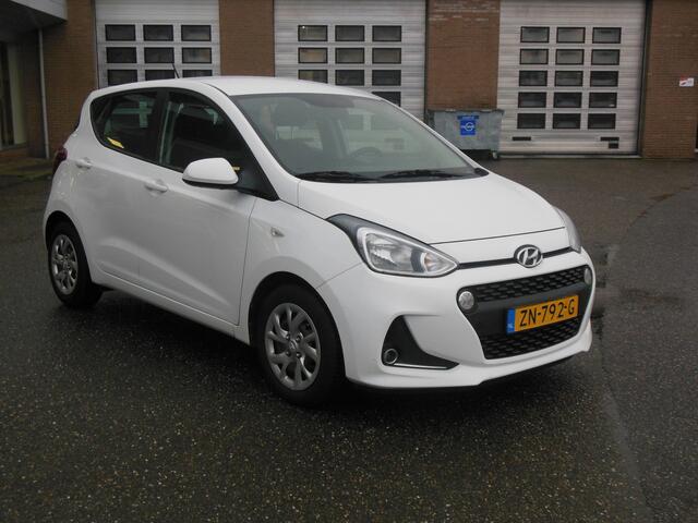 Hyundai I 10 1.0i Comfort 5p. Staat in Hardenberg