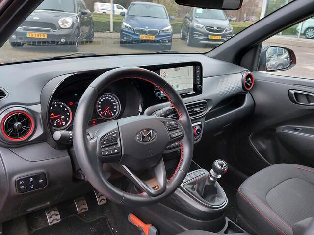 Hyundai I 10 1.0 T-GDI 100pk N Line 5-zits | Origineel NL | Navi | Apple Carplay + Android Auto | Clima | Cruise | Pdc+Camera | Rijstrook+Lichtsensor | Stoelverwarming | Mistlampen | Privacy Glass |16''lm