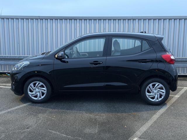 Hyundai I 10 1.0 Premium / ¤ 1.500,- Voordeel Op Nieuwprijs / Rijklaarprijs / Direct Leverbaar / Navigatie / Airco Climate Control / Cruise Control / 5 Jaar Fabrieksgarantie /