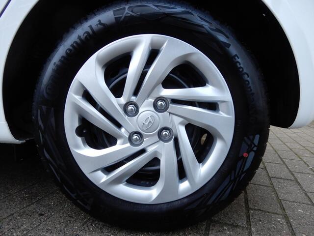 Hyundai I 10 1.0 Comfort Smart | 2.165 KM ! | AUTOMAAT | 5-pers | NL auto |