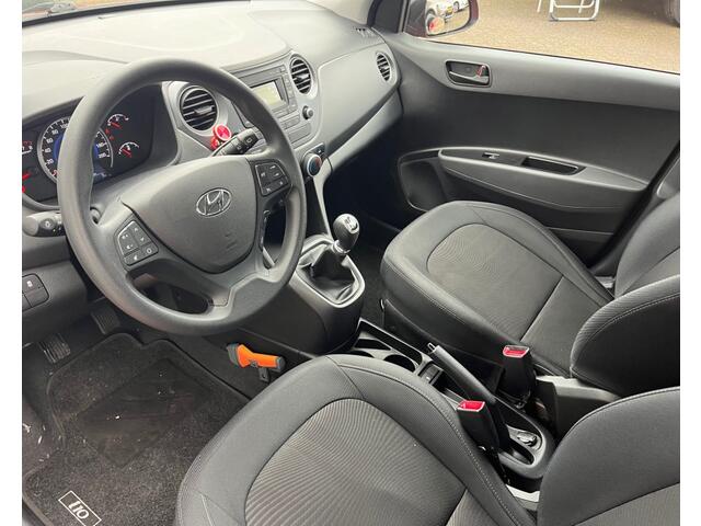 Hyundai I 10 1.0i Comfort Airco Cruise 21.200km!!!!!