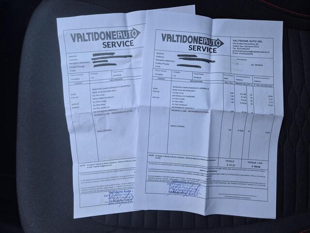 Hyundai I 10 1.0 T-GDI N Line 5-zits 101pk Handgeschakeld / Nieuw Model / Fabrieksgarantie tot 06-2028 / Dealer onderhouden / Cruise control / Airco / Navigatie via Apple Carplay of Android Auto / Parkeersensoren achter /