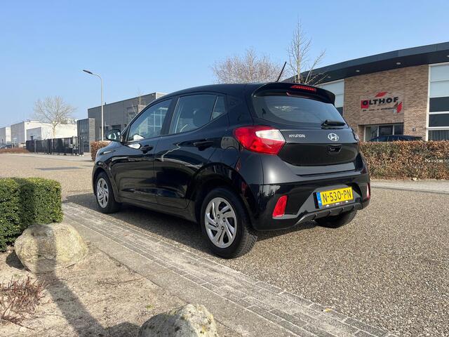 Hyundai I 10 1.0 Comfort Smart | Camera | Cruise Control | Carplay | NAVI | Elektrische ramen en spiegels voor
