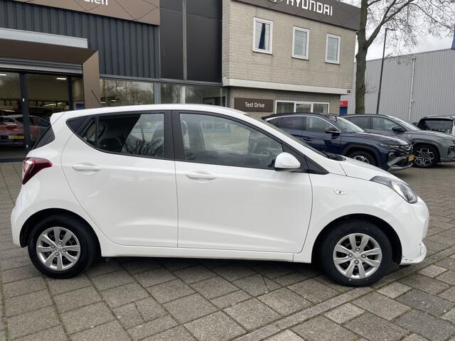 Hyundai I 10 1.0i Comfort NAVI*RIJKLAARPRIJS*
