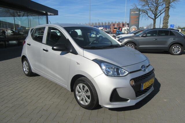 Hyundai I 10 1.0i i-Motion, Airco, 4 Seizoenenbanden