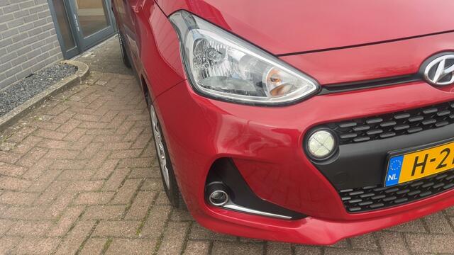 Hyundai I 10 1.0i Premium,Cruise, Navi, PDC, Stoelverwarm