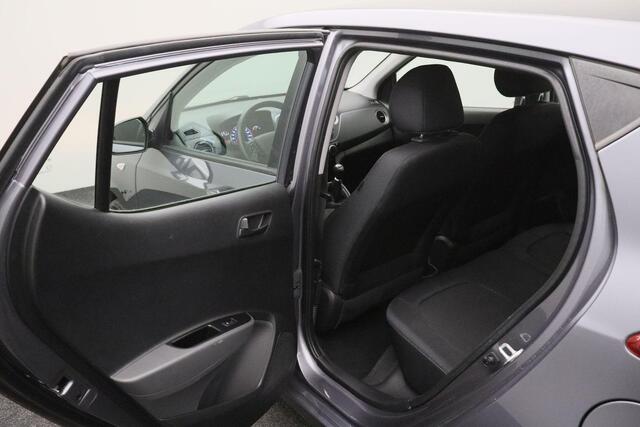 Hyundai I 10 1.0i Comfort 2018 | 1e Eigenaar | Cruise Control | Trekhaak | Lichtmetalen Velgen | Stuurwiel Bediening | Boekjes | 2 Sleutels | Nationale Autopas