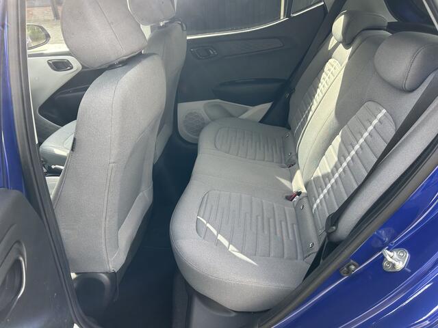 Hyundai I 10 1.0 Premium Clima Cruise Pdc Stuur verwarming Camera Trekhaak Nap