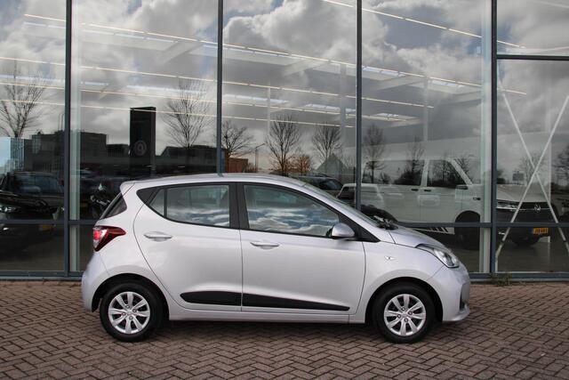 Hyundai I 10 1.0i Go! 2017 Airco Navi Carplay Perfect onderhouden