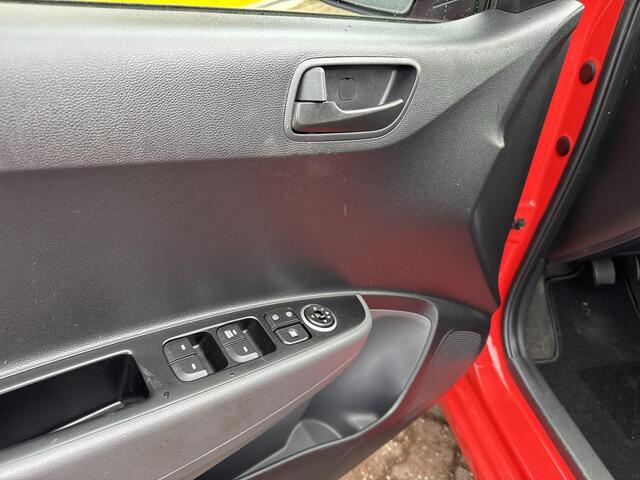 Hyundai I 10 1.0i Comfort Incl 12 maanden BOVAG garantie