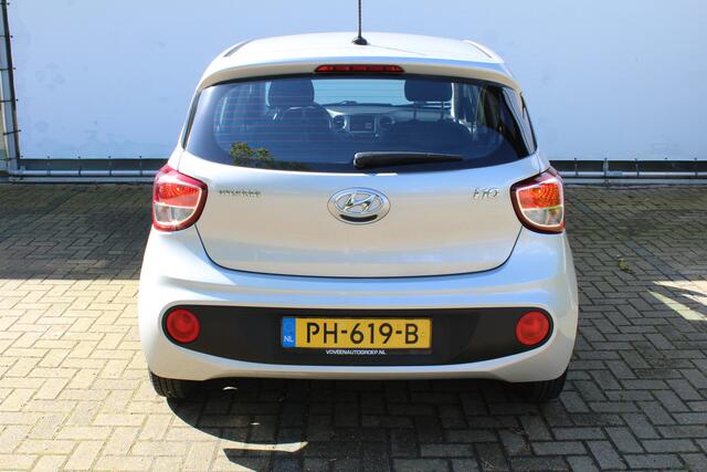 Hyundai I 10 1.0i Go! | Incl. 12 maanden Garantie | Cruise controle | Apple CarPlay/Android Auto | Climate controle | Start/stop systeem | Centrale deurvergrendeling | Elektrische ramen V+A | Radio | Bluetooth | Isofix | Origineel NL Auto | NAP |