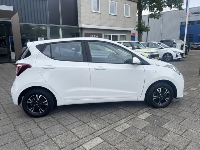 Hyundai I 10 1.0i Comfort NAVI*RIJKLAARPRIJS*