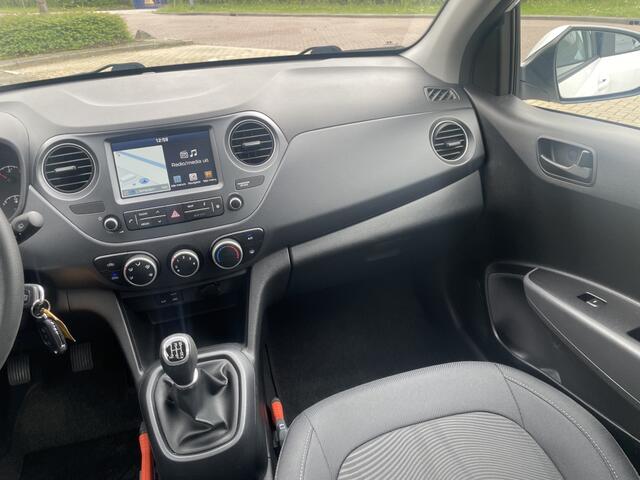 Hyundai I 10 1.0i Comfort NAVI*RIJKLAARPRIJS*