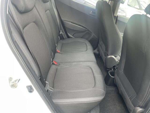 Hyundai I 10 1.0i Comfort NAVI*RIJKLAARPRIJS*