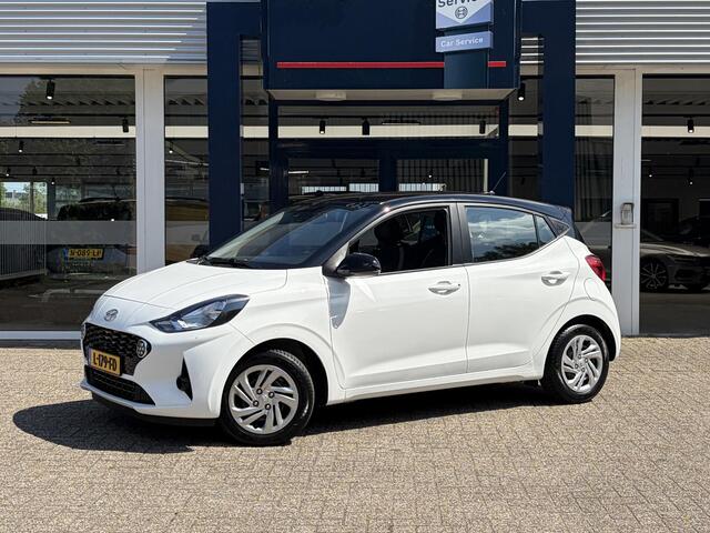 Hyundai I 10 1.0 Comfort Smart 5-zits / NL-Auto / Dealer-Onderhouden / 1e-Eigenaar / Cruise-Control / Apple-Carplay & Android-Auto / DAB Radio-Bluetooth / Navi / Camera / ENZ.
