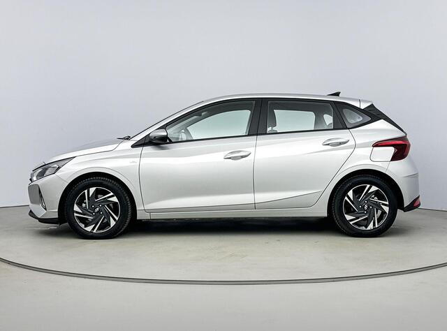 Hyundai I 20 1.0 T-GDI Comfort | All Season banden | Apple Carplay & Android auto | Camera | Parkeersensoren | Cruise control |