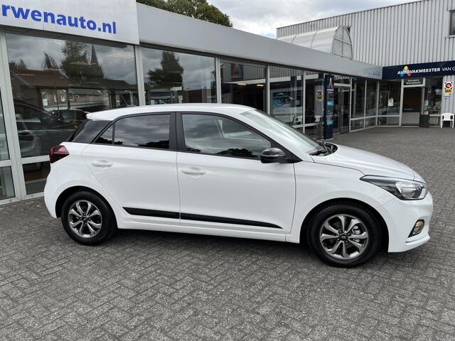 Hyundai I 20 1.2 YES! | 5 drs | Apple Carplay | Navi | Camera | Airco