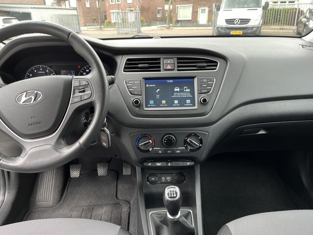 Hyundai I 20 1.2 YES! | 5 drs | Apple Carplay | Navi | Camera | Airco