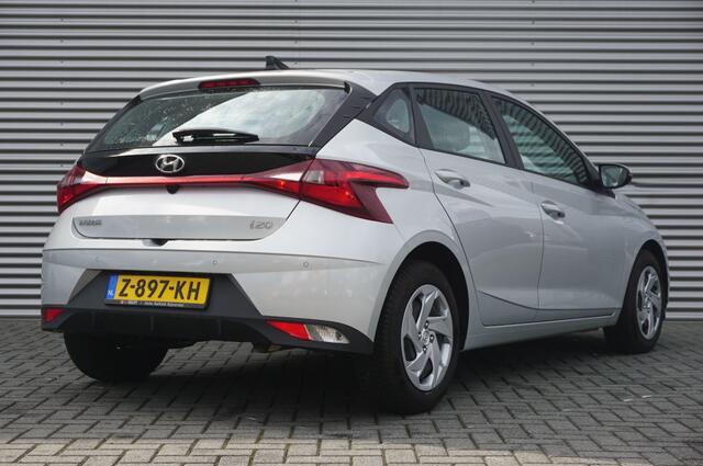 Hyundai I 20 100PK Comfort Smart AUTOMAAT CARPLAY | WINTERPACK | CAMERA!