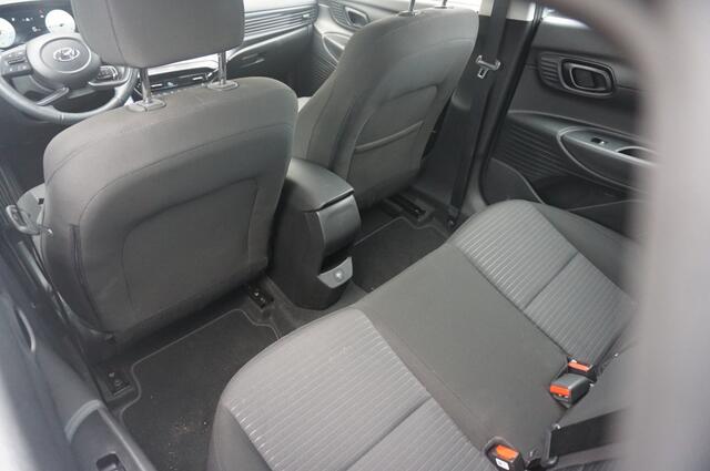 Hyundai I 20 100PK Comfort Smart AUTOMAAT CARPLAY | WINTERPACK | CAMERA!
