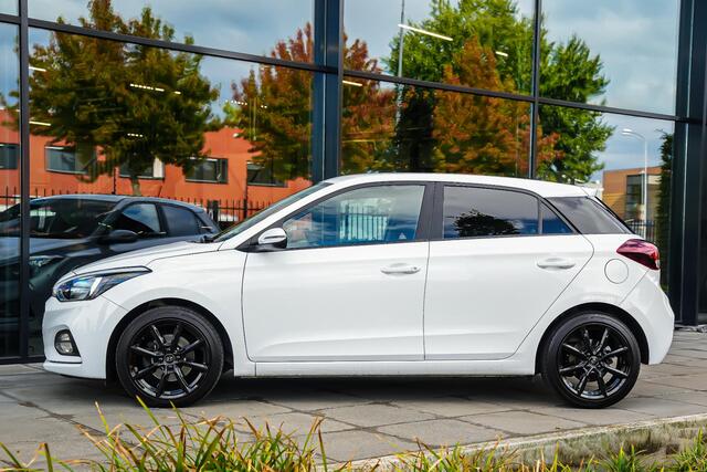 Hyundai I 20 T-GDI Comfort 1.0 100pk AUTOMAAT |ORG. NL|Apple Carplay|parkeercamera|cruise control|climate control|navigatie|15" lichtmetalen velgen|