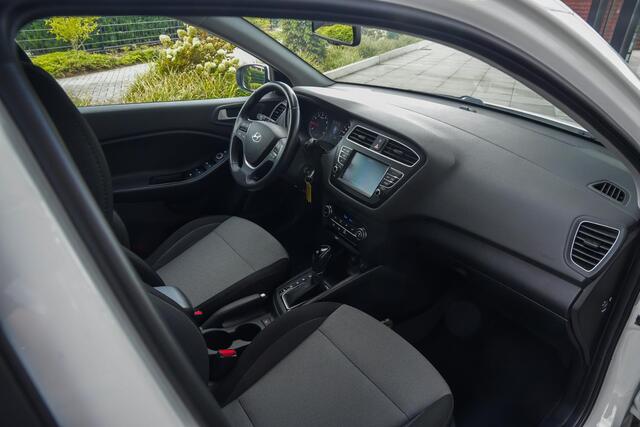 Hyundai I 20 T-GDI Comfort 1.0 100pk AUTOMAAT |ORG. NL|Apple Carplay|parkeercamera|cruise control|climate control|navigatie|15" lichtmetalen velgen|