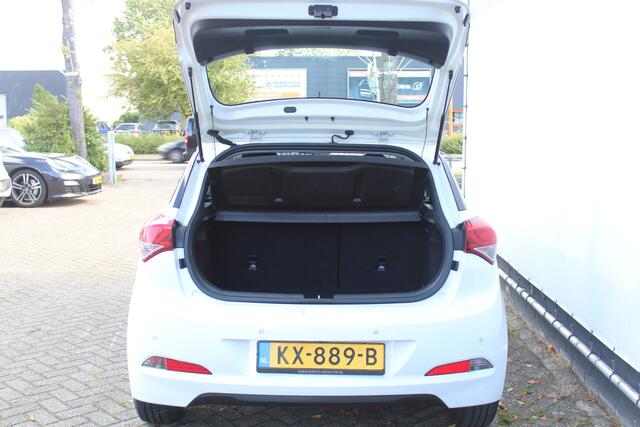 Hyundai I 20 1.2 HP i-Motion Cruise control I Elek ramen I Airco l Achter sensoren