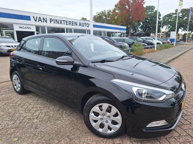Hyundai I 20 1.0 T-GDI TREKHAAK / CLIMA/CAMER/NAVI/PDC