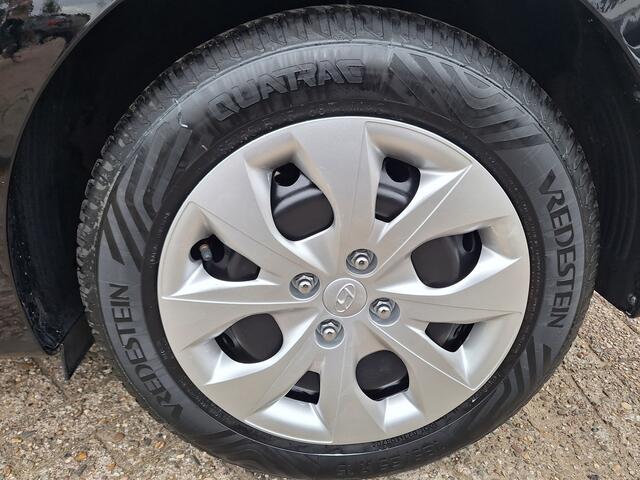 Hyundai I 20 1.0 T-GDI TREKHAAK / CLIMA/CAMER/NAVI/PDC