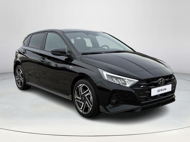 Hyundai I 20 1.0 T-GDI N Line Sky | Sportuitlaat | BOSE Premium audio | Adaptive cruise control | Lane keeping assistent | Stoel/stuurverwarming | Achteruitrijcamera | Parkeerhulp voor+achter | Schuif-kantel dak |