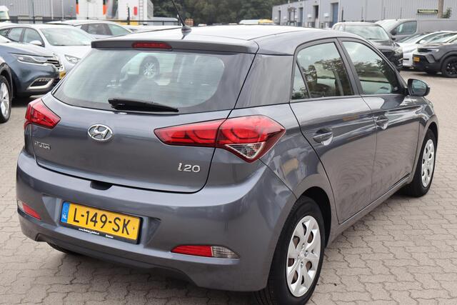 Hyundai I 20 1.2 HP i-Motion Airco, Radio cd speler, Elektrische ramen