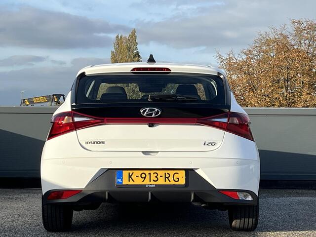 Hyundai I 20 5drs 1.0 T-GDI 100PK Comfort Smart | Geïntegreerde navigatiesysteem | Camera | Lichtmetalen velgen | Apple Carplay & Android Auto |