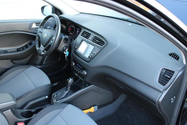 Hyundai I 20 1.0 T-GDI 100pk Comfort Automaat Airco Navi Carplay 18.216km Nieuwstaat