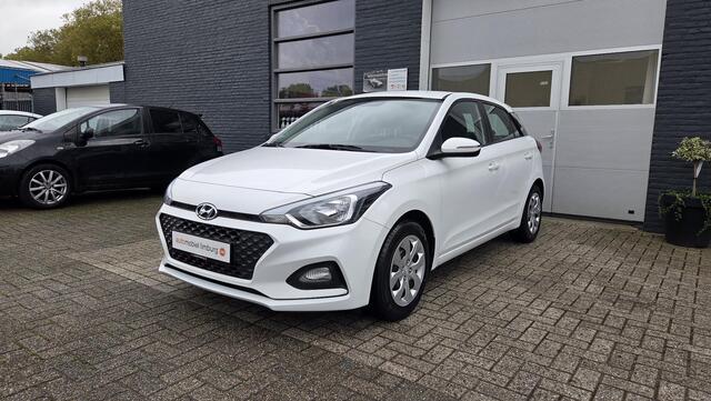Hyundai I 20 1.2 Select | AIRCO