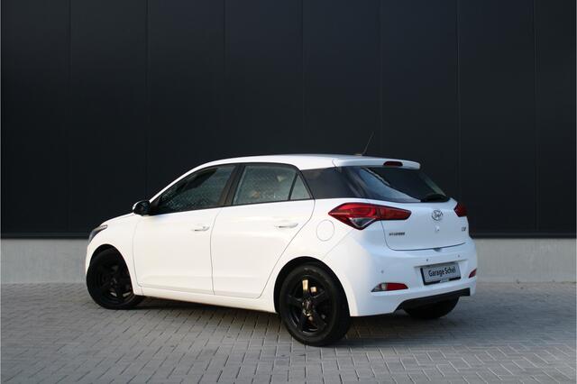 Hyundai I 20 1.0 T-GDI Comfort 100pk - Camera - Bluetooth - Navi - DAB - Cruise - Lane Assist - Rijklaar