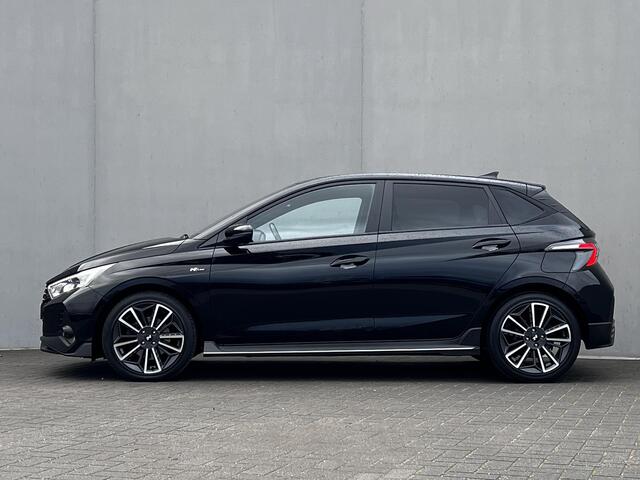 Hyundai I 20 1.0 T-GDI N Line 100 pk / Fabrieksgarantie tot 09-2027** / Navigatie / Apple Carplay Android / Stuur- en stoelverwarming / 17" LM wielen / Winterwielenset tegen meerprijs ¤ 499 /