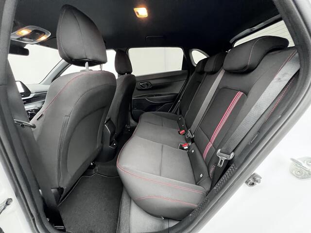 Hyundai I 20 1.0 T-GDI N Line / Fabrieksgarantie tot 04-2027* / NL Auto / Navigatie / Dode hoek detectie / BOSE Audio / Achteruitrijcamera / Apple Carplay Android / Achterspoiler / 17" LM wielen /