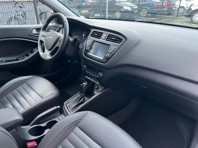 Hyundai I 20 1.0 T-GDI 100pk Automaat Navi Leder Carplay Camera Keyless Stuur en StoelVerwaming DAB Clima 17" Pdc