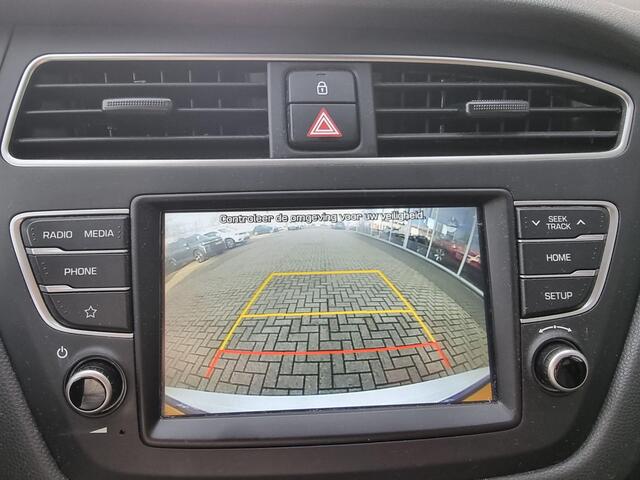 Hyundai I 20 1.0 T-GDI Comfort | Apple CarPlay / Android Auto navigatie |Achteruitrijcamera | Licht metalen velgen |
