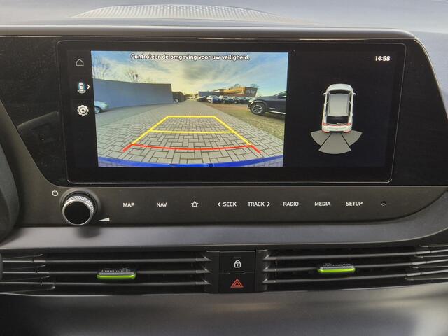 Hyundai I 20 1.0 T-GDI Comfort Smart Automaat / Fabrieksgarantie tot 04-2026 / Dealer onderhouden / Stuur en Stoel verwarming/ Cruise control / Trekgewicht 1110 kg / Achteruitrijcamera / Apple Carplay Android Auto / Bose Audio Systeem /