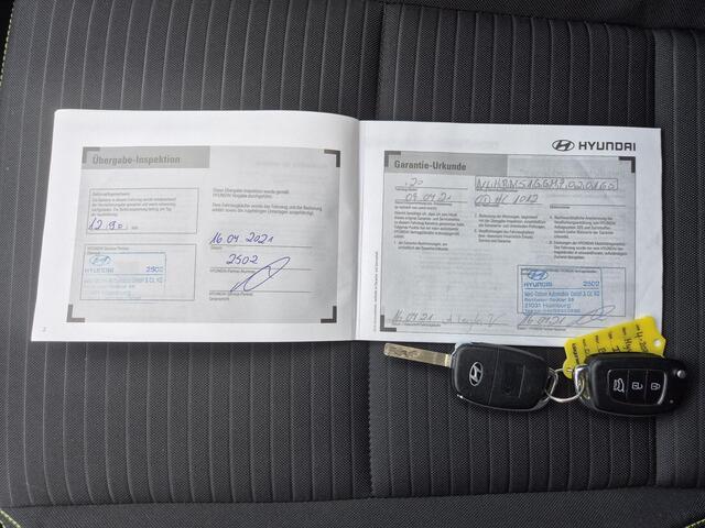 Hyundai I 20 1.0 T-GDI Comfort Smart Automaat / Fabrieksgarantie tot 04-2026 / Dealer onderhouden / Stuur en Stoel verwarming/ Cruise control / Trekgewicht 1110 kg / Achteruitrijcamera / Apple Carplay Android Auto / Bose Audio Systeem /