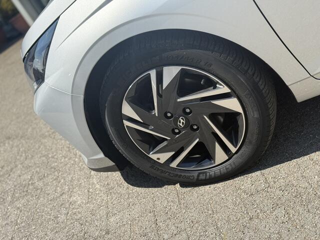 Hyundai I 20 i20 1.0 T-GDI Trend Mild-Hybrid | Automaat PDC | Carplay | Camer