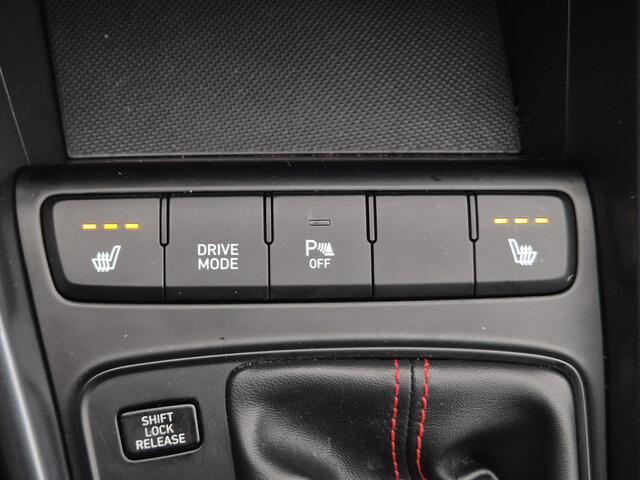Hyundai I 20 1.0 T-GDI N-line Automaat / Navigatie via Apple Carplay of Android Auto / Stuur en Stoel verwarming / Achteruitrijcamera / Adaptief CC / Climate control / Trekgewicht 1110 kg /