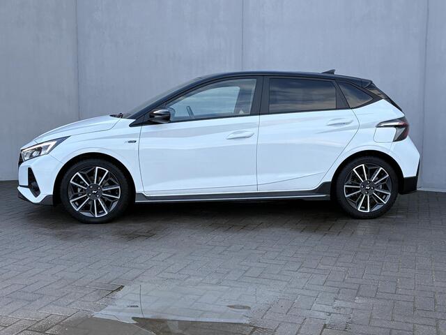 Hyundai I 20 1.0 T-GDI N Line Automaat / Fabrieksgarantie t/m 11-2027 / Dealer onderhouden / Stoel-/Stuurverwarming / Apple Carplay/Android Auto / Achteruitrijcamera / Cruise Control / Navigatie / Bluetooth /